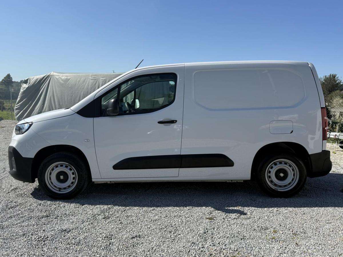 fiat-doblo-2025-diesel-1499cc