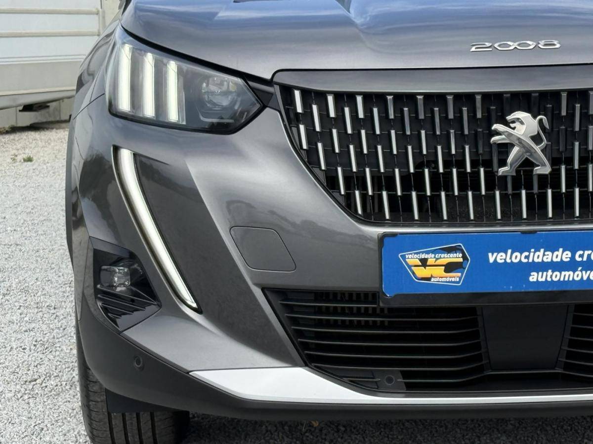 peugeot-2008-2021-gasolina-1199cc