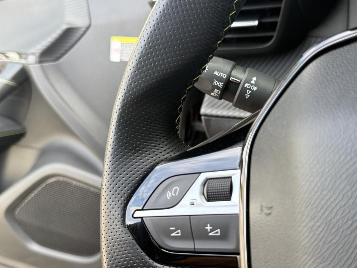 peugeot-2008-2021-gasolina-1199cc