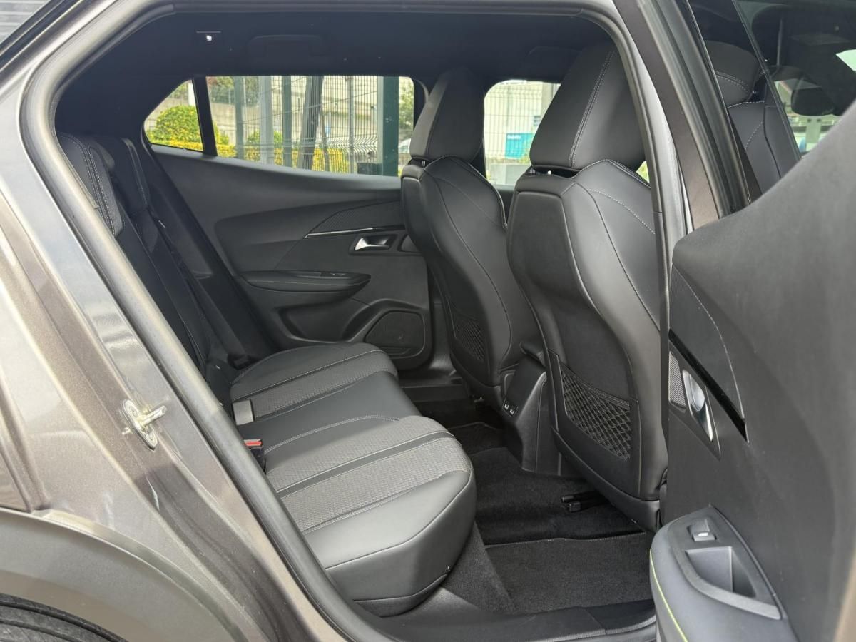 peugeot-2008-2021-gasolina-1199cc