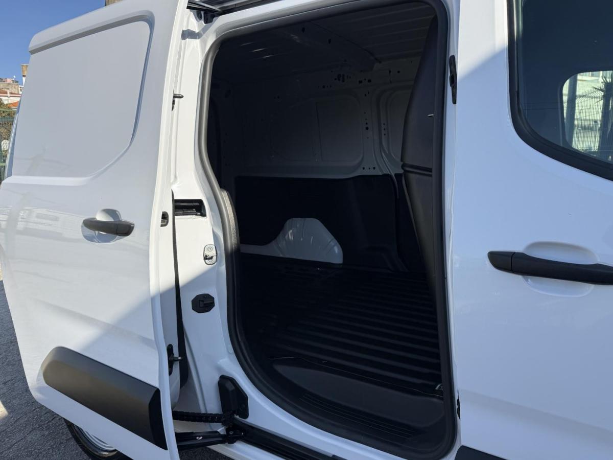 peugeot-partner-2024-diesel-1499cc