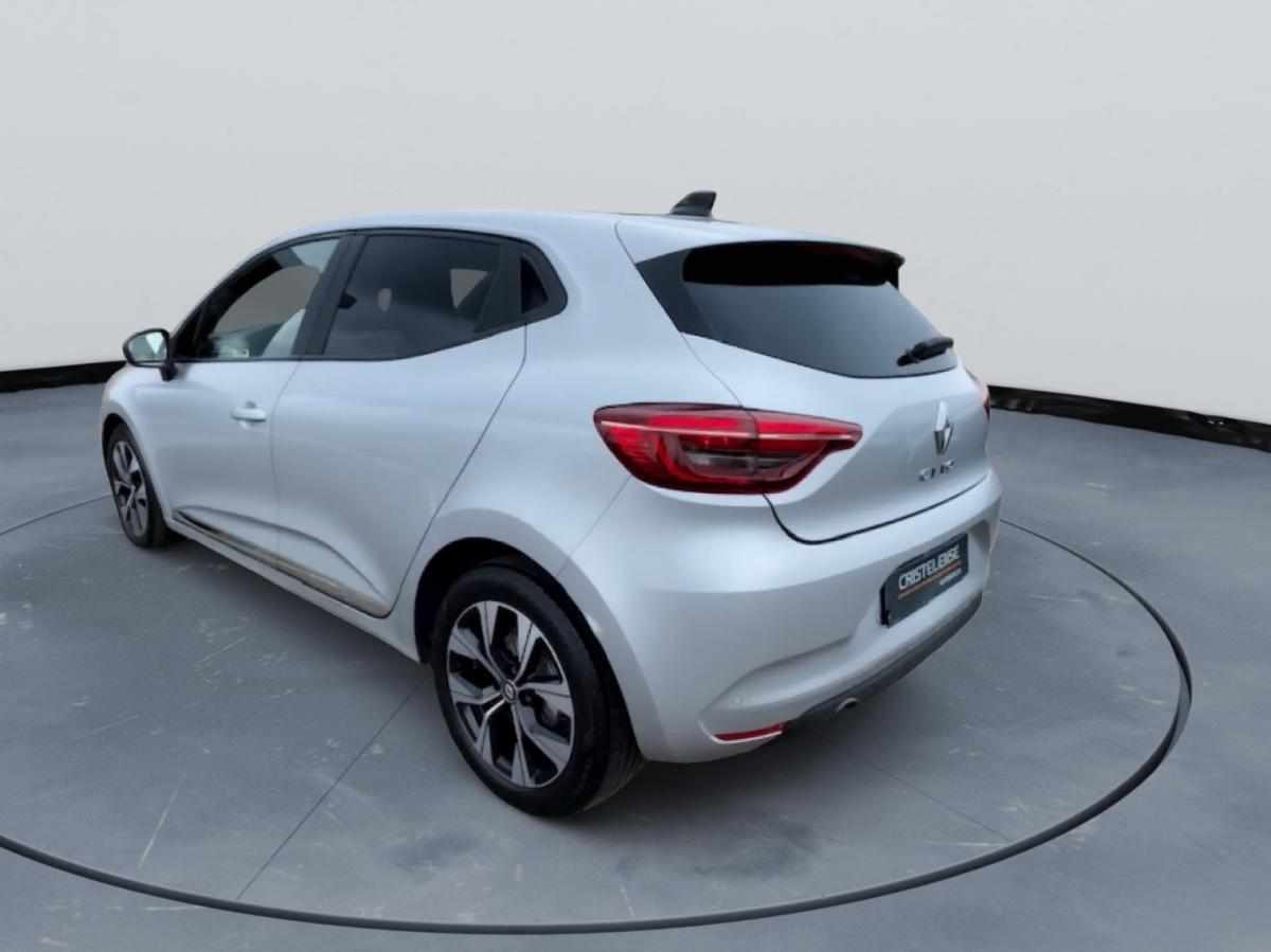 renault-clio-1-5-blue-dci-2023-diesel-1461cc