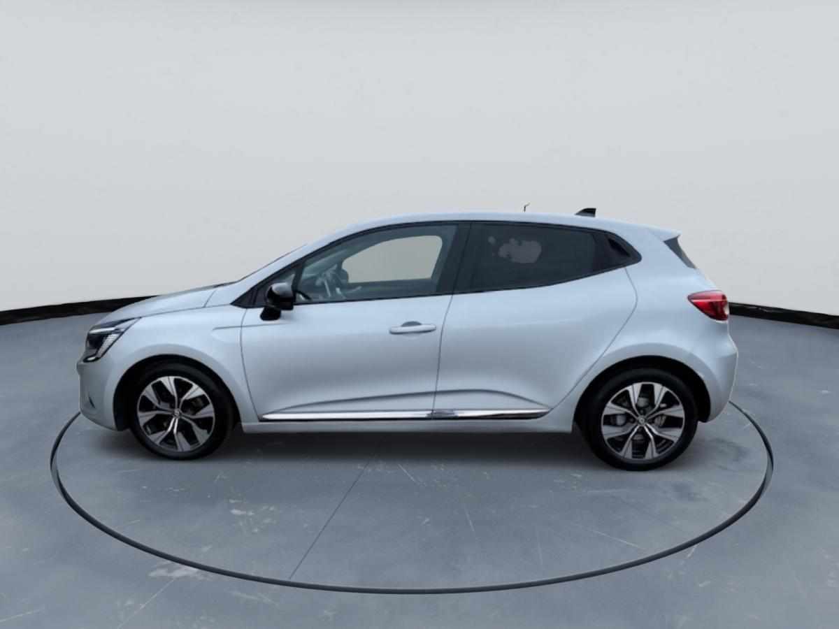 renault-clio-1-5-blue-dci-2023-diesel-1461cc