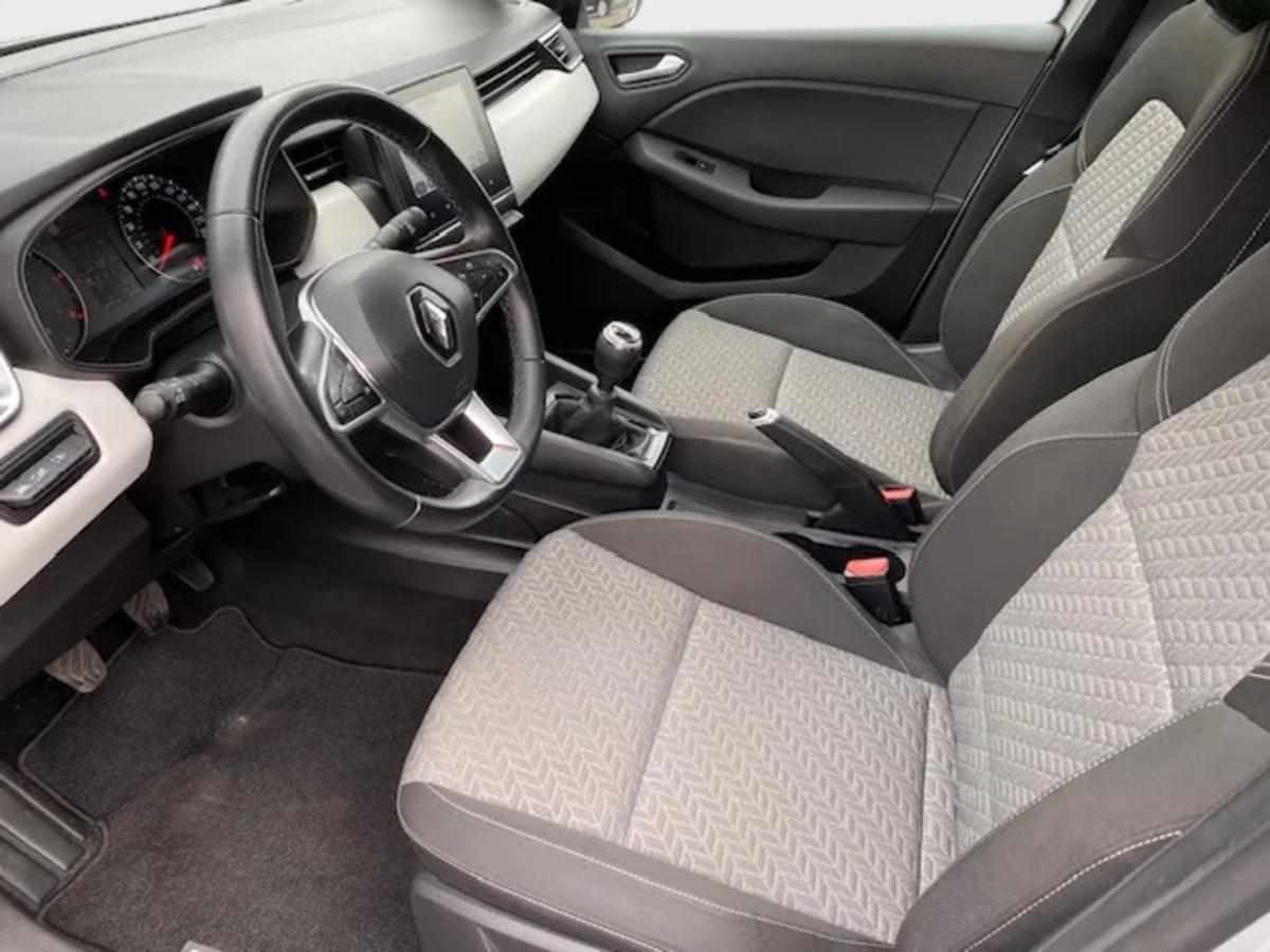 renault-clio-1-5-blue-dci-2023-diesel-1461cc
