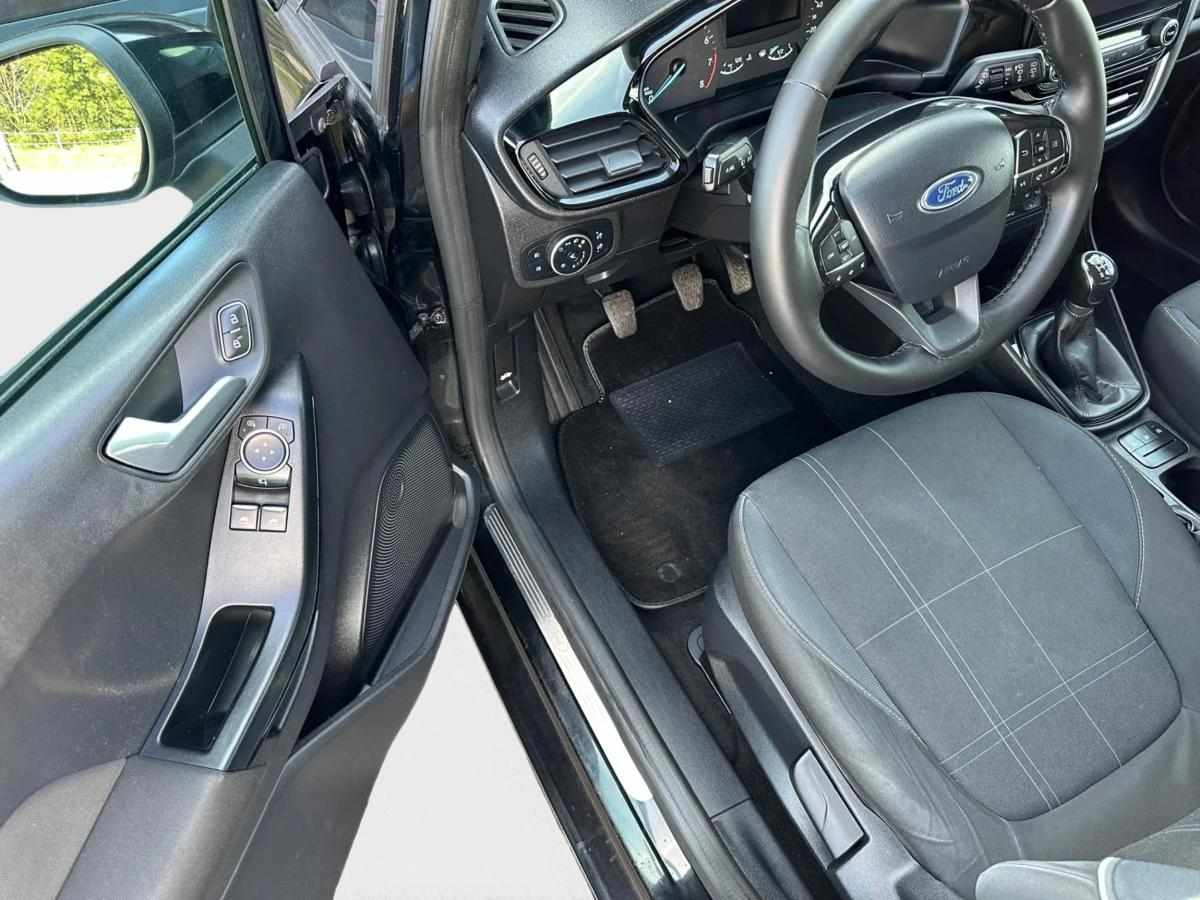 ford-fiesta-1-1-2018-gasolina-1084cc