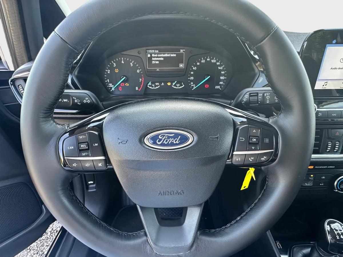 ford-fiesta-1-1-2018-gasolina-1084cc