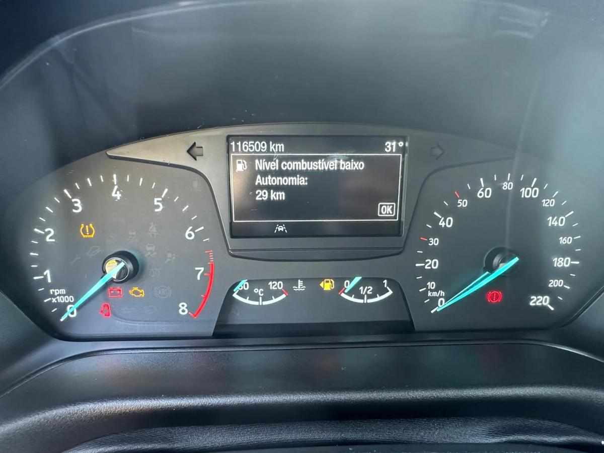 ford-fiesta-1-1-2018-gasolina-1084cc