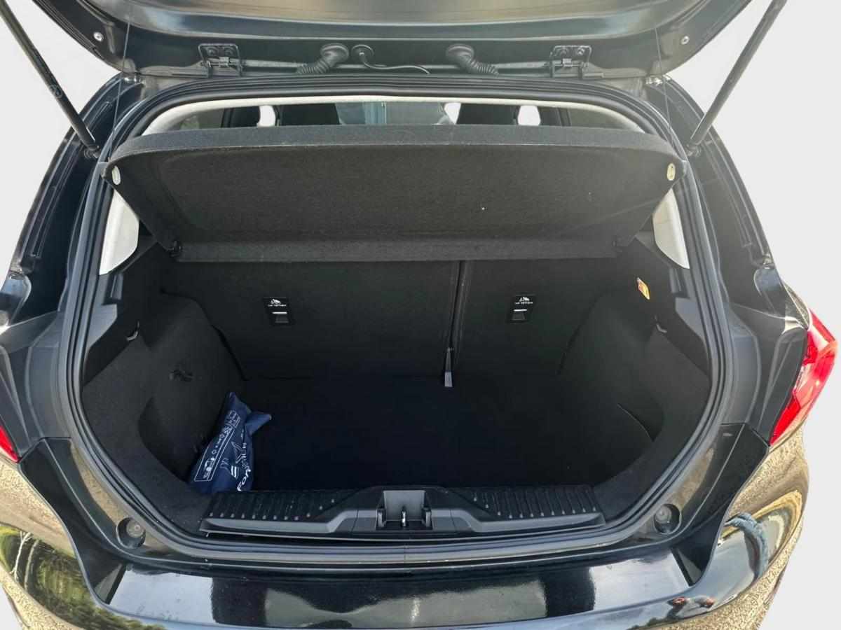 ford-fiesta-1-1-2018-gasolina-1084cc