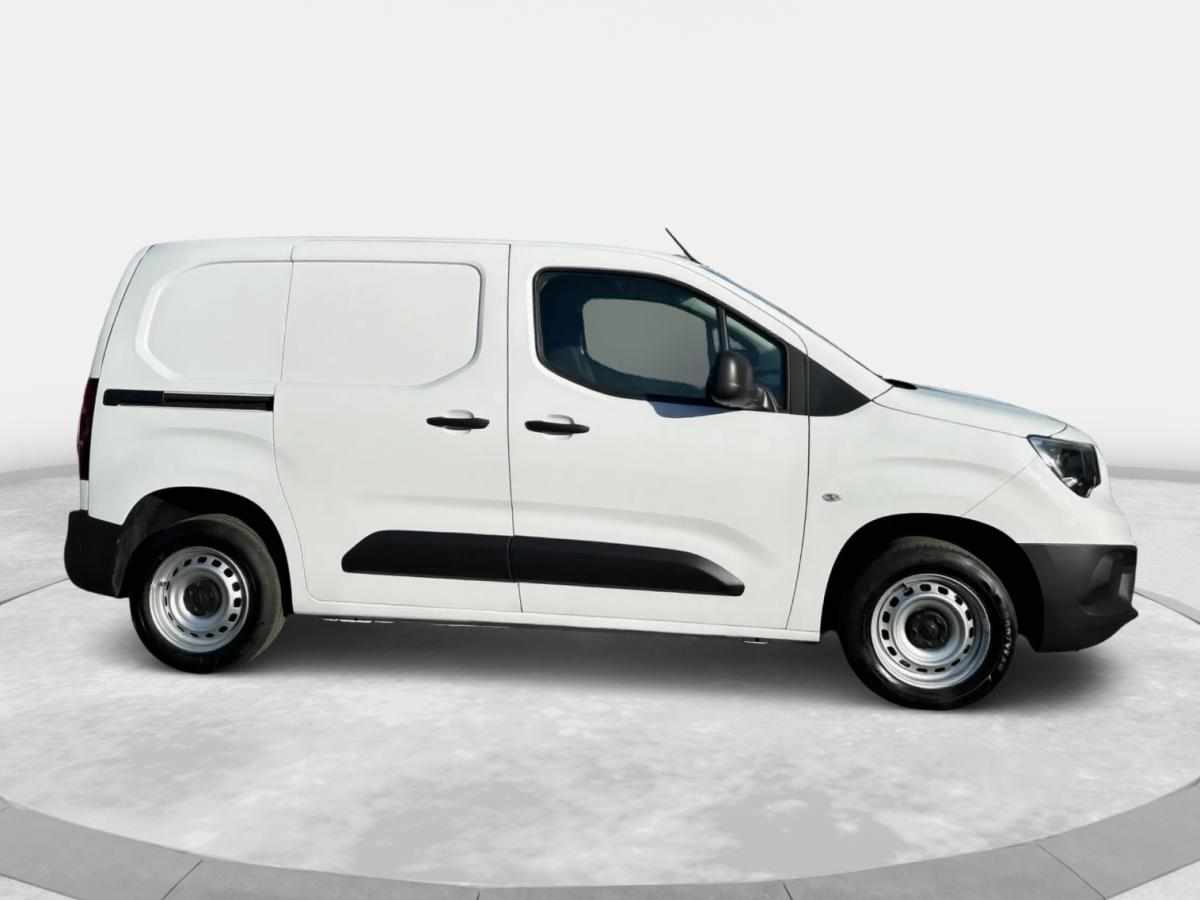 opel-combo-1-5-bluehdi-l2-2022-diesel-1499cc