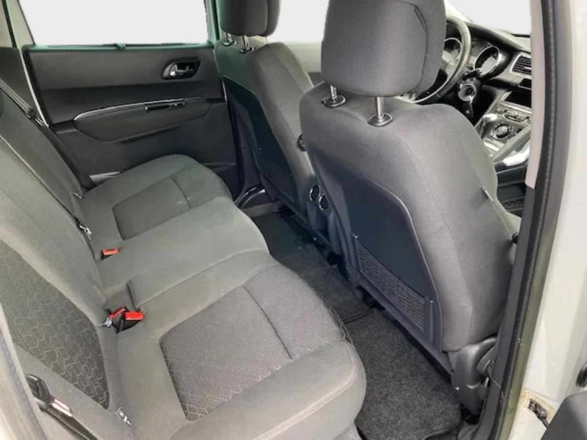 peugeot-3008-1-6-e-hdi-2014-diesel-1560cc