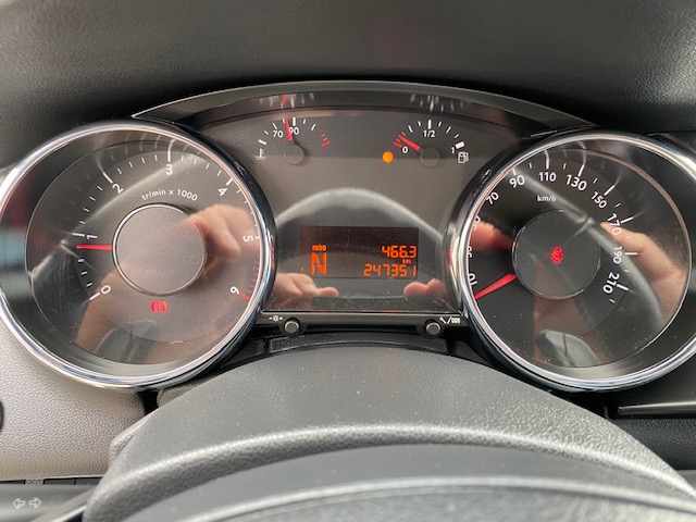 peugeot-3008-1-6-e-hdi-2014-diesel-1560cc