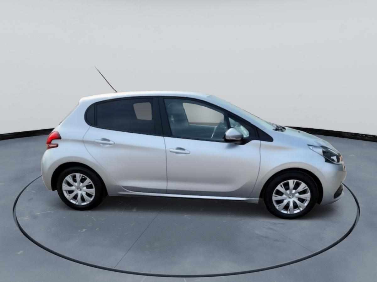 peugeot-208-1-6-bluehdi-2018-diesel-1560cc