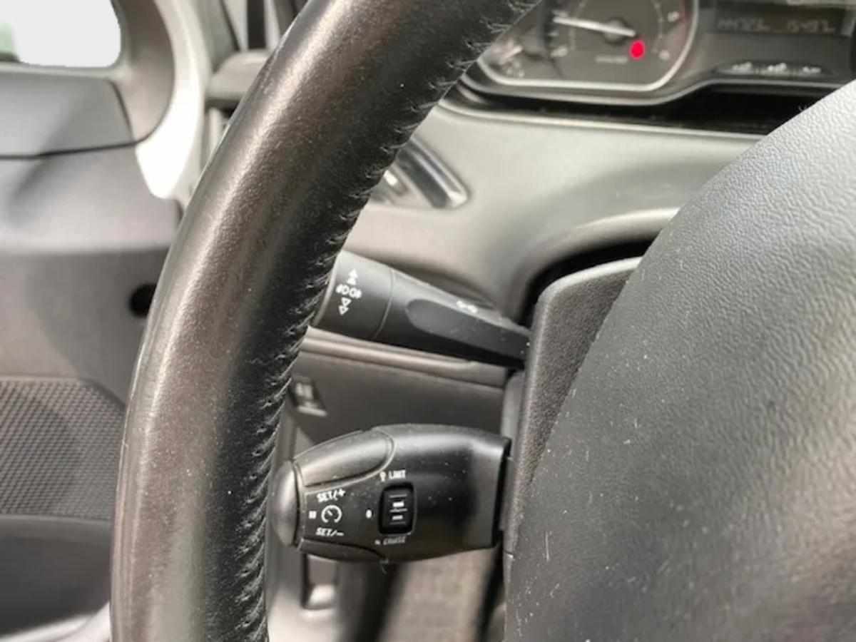 peugeot-208-1-6-bluehdi-2018-diesel-1560cc