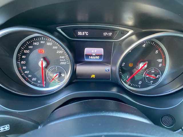mercedes-benz-gla-180-d-2018-diesel-1461cc