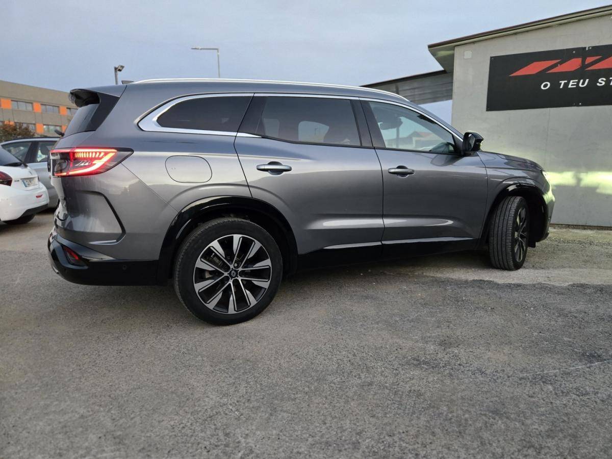 renault-espace-2025-hibrido-1199cc