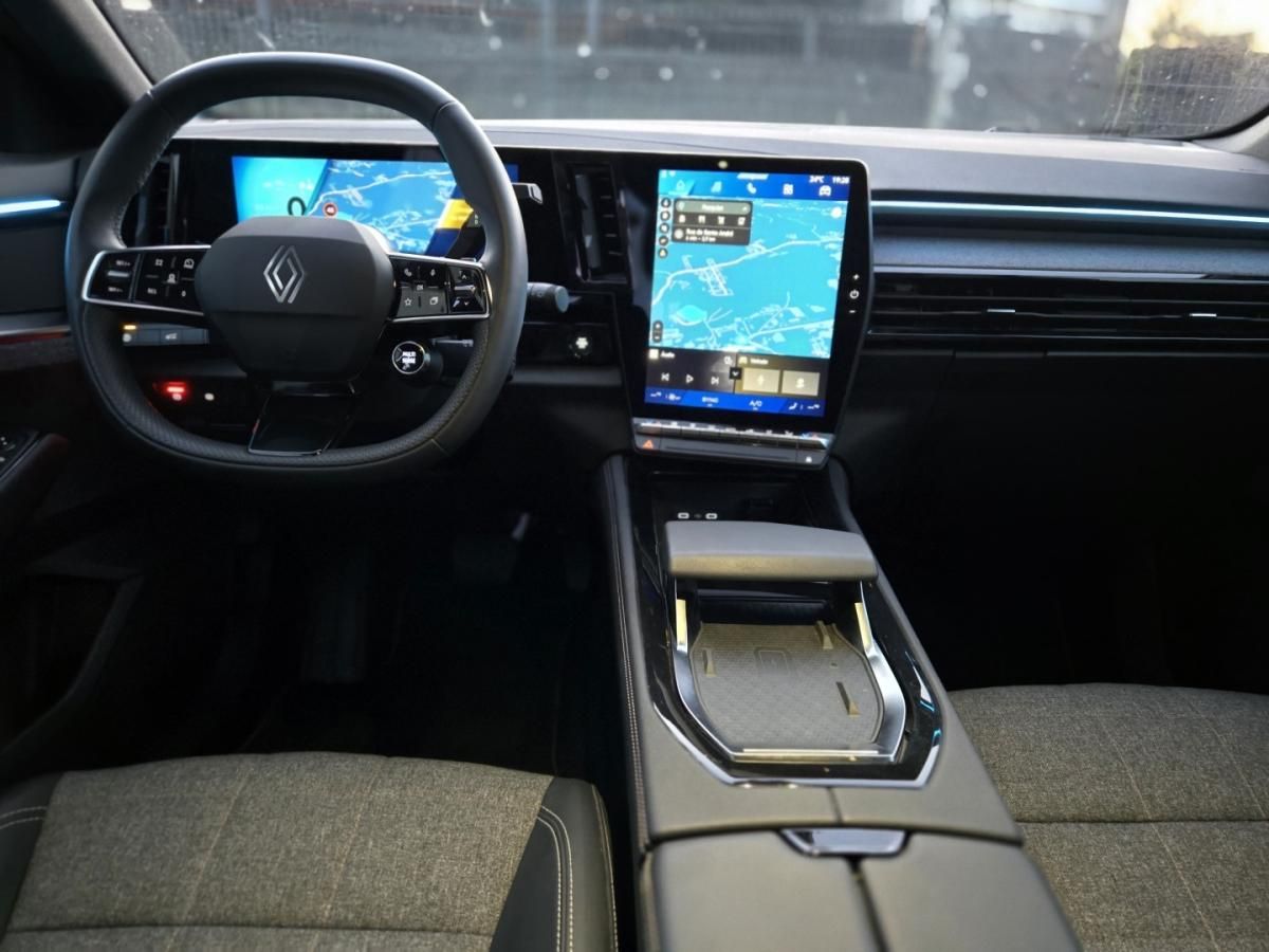 renault-espace-2025-hibrido-1199cc