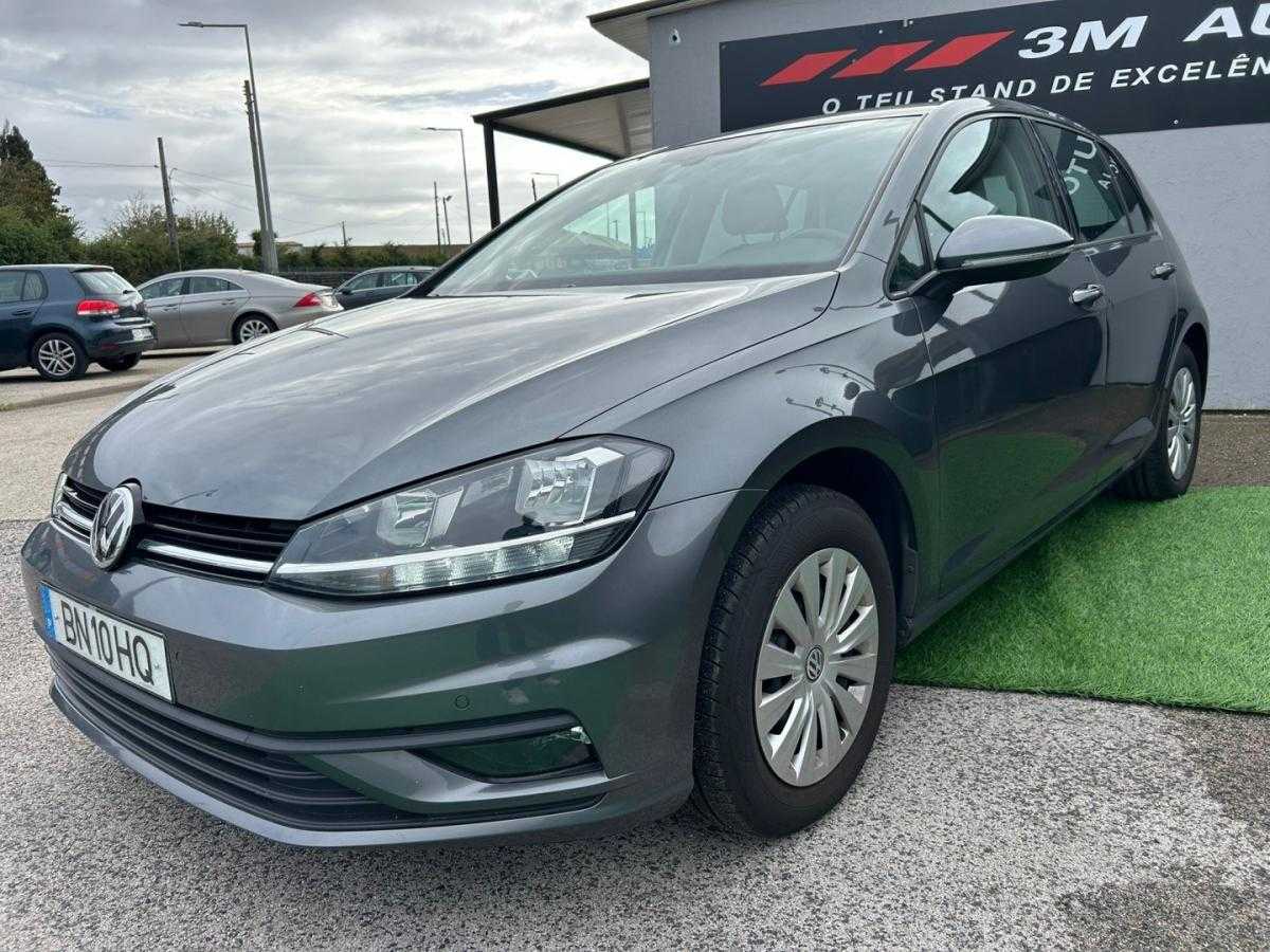 volkswagen-golf-2018-diesel-1598cc