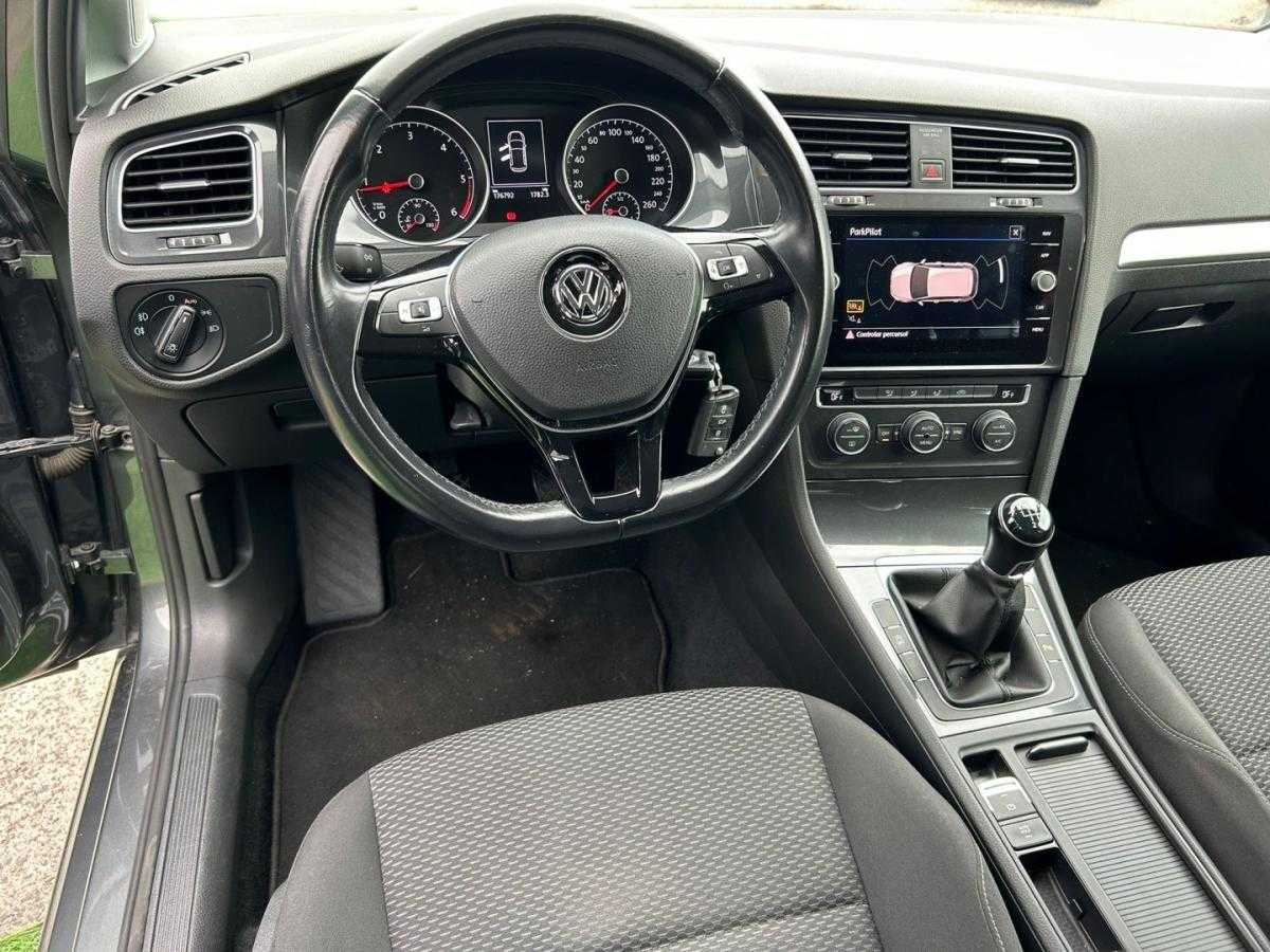 volkswagen-golf-2018-diesel-1598cc