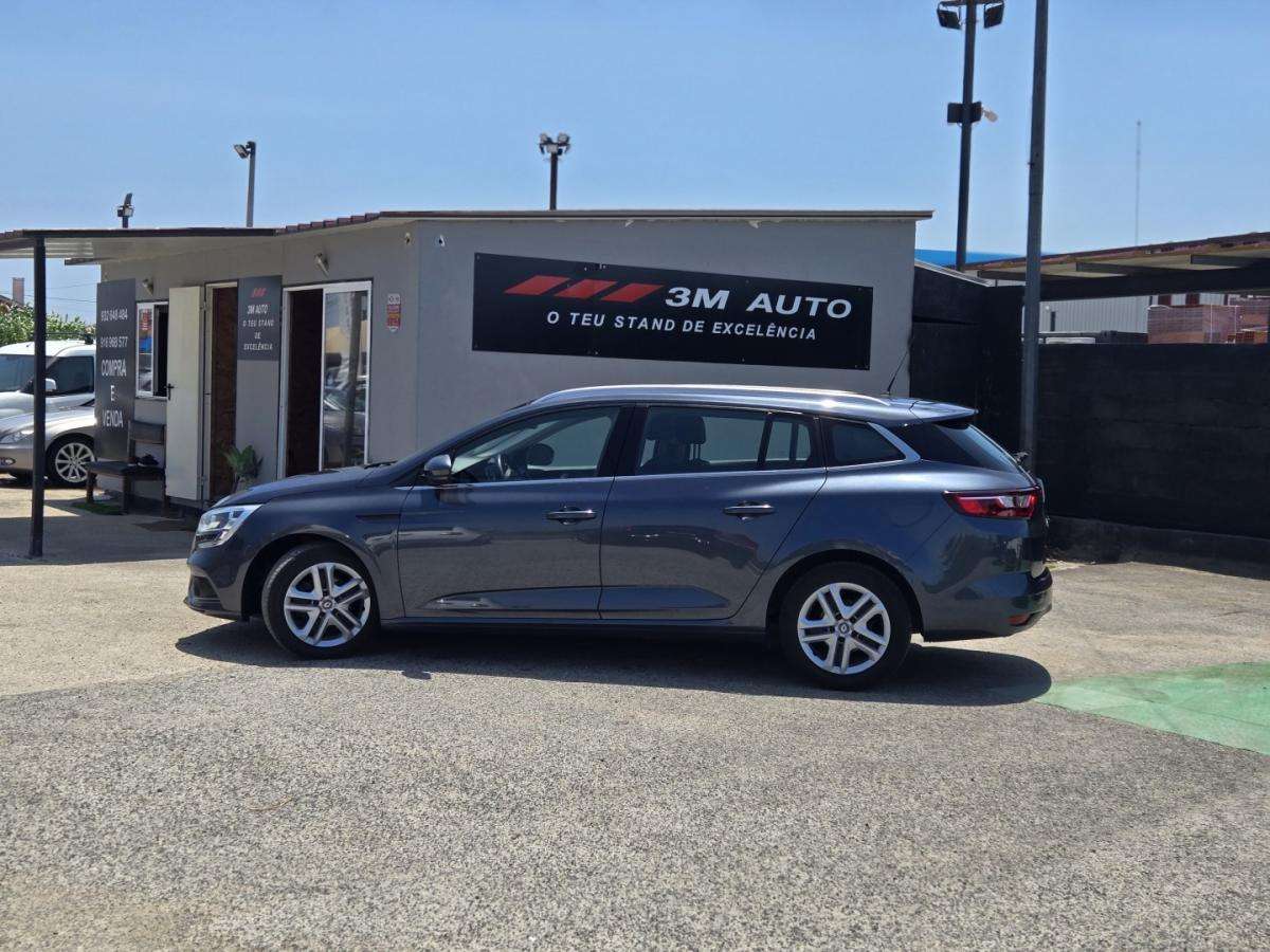 renault-megane-sport-tourer-2019-diesel-1461cc