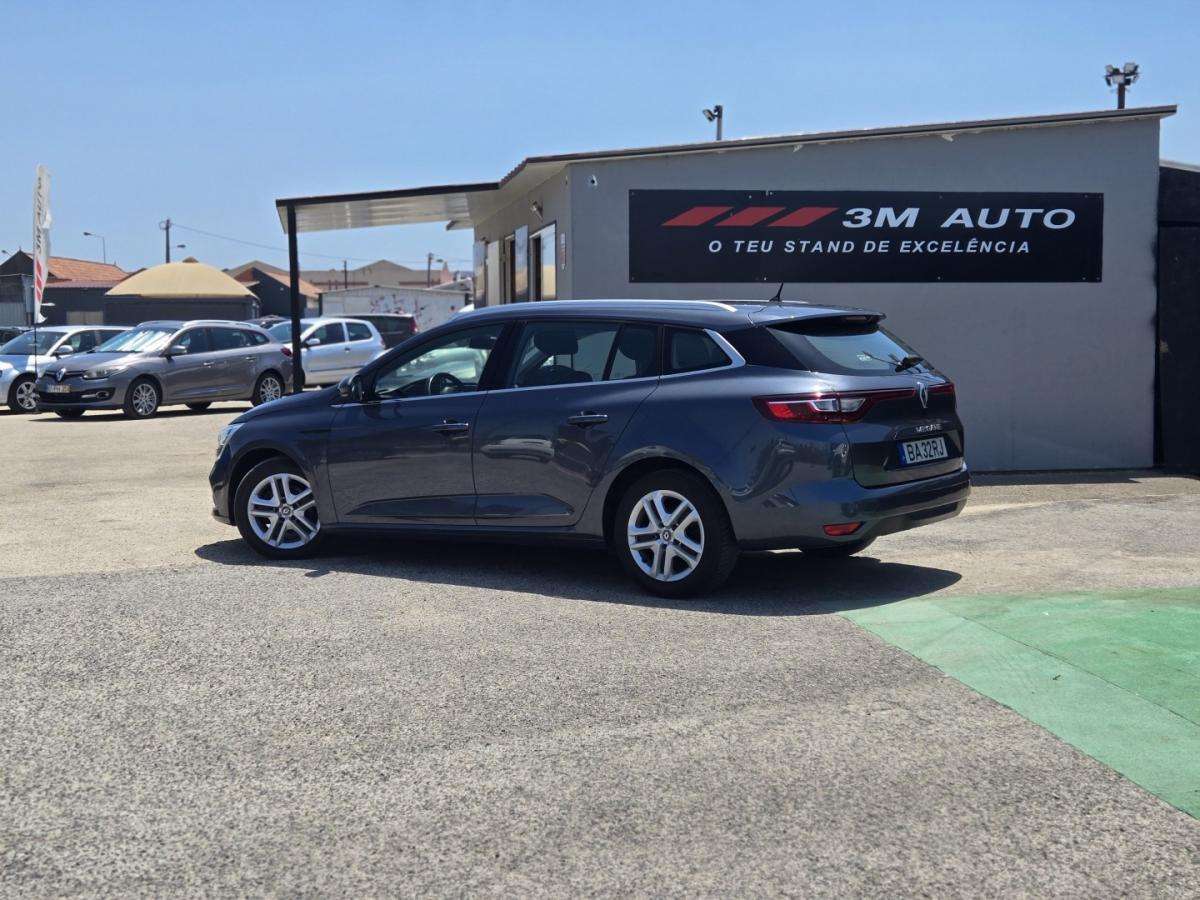 renault-megane-sport-tourer-2019-diesel-1461cc