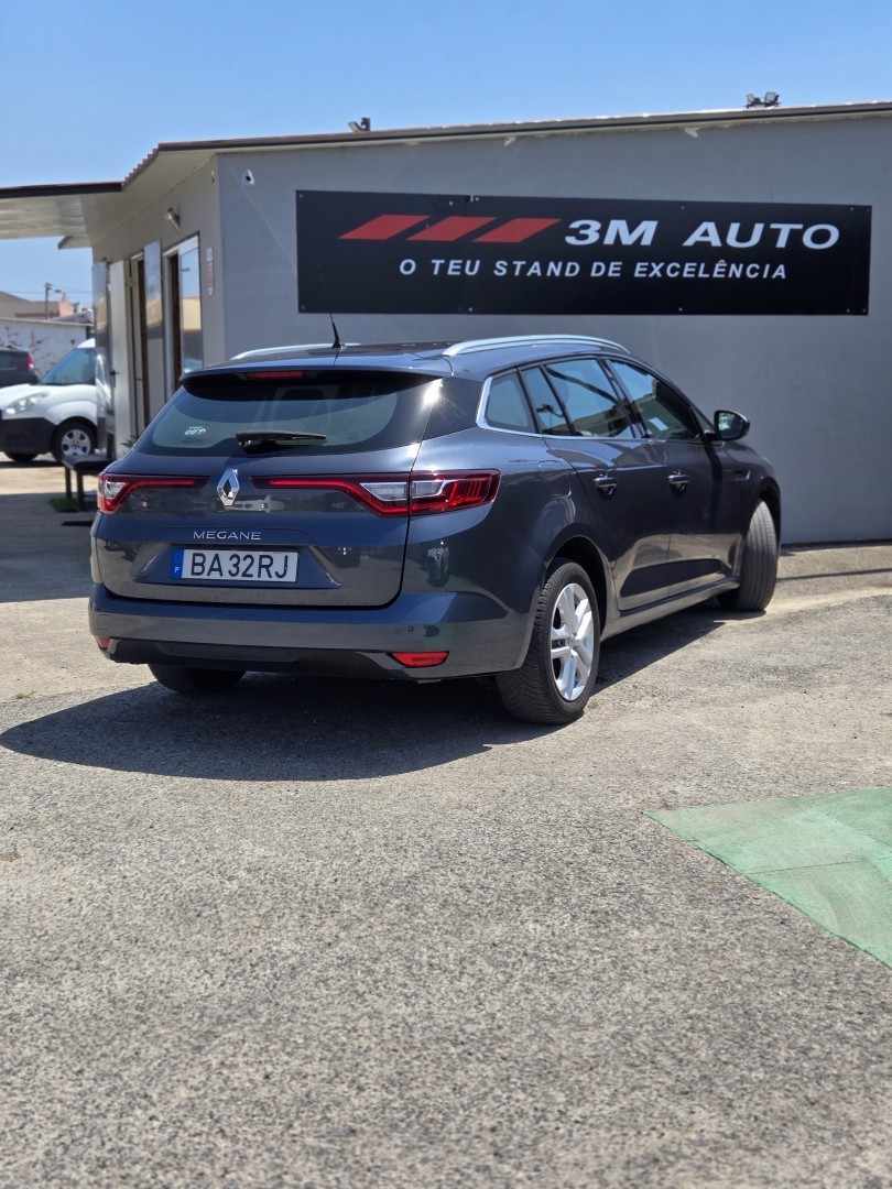 renault-megane-sport-tourer-2019-diesel-1461cc