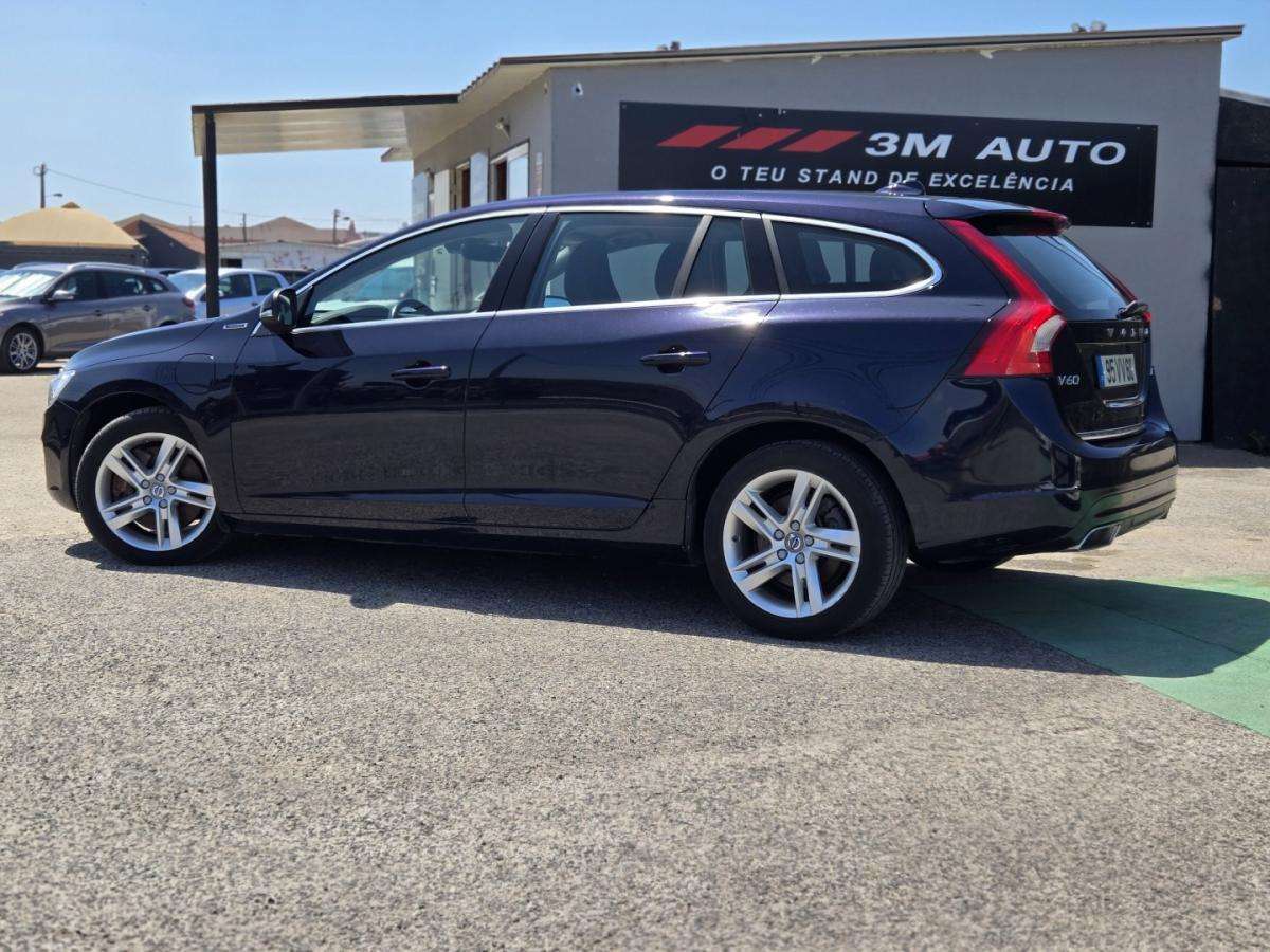 volvo-v60-2017-hibrido-2400cc