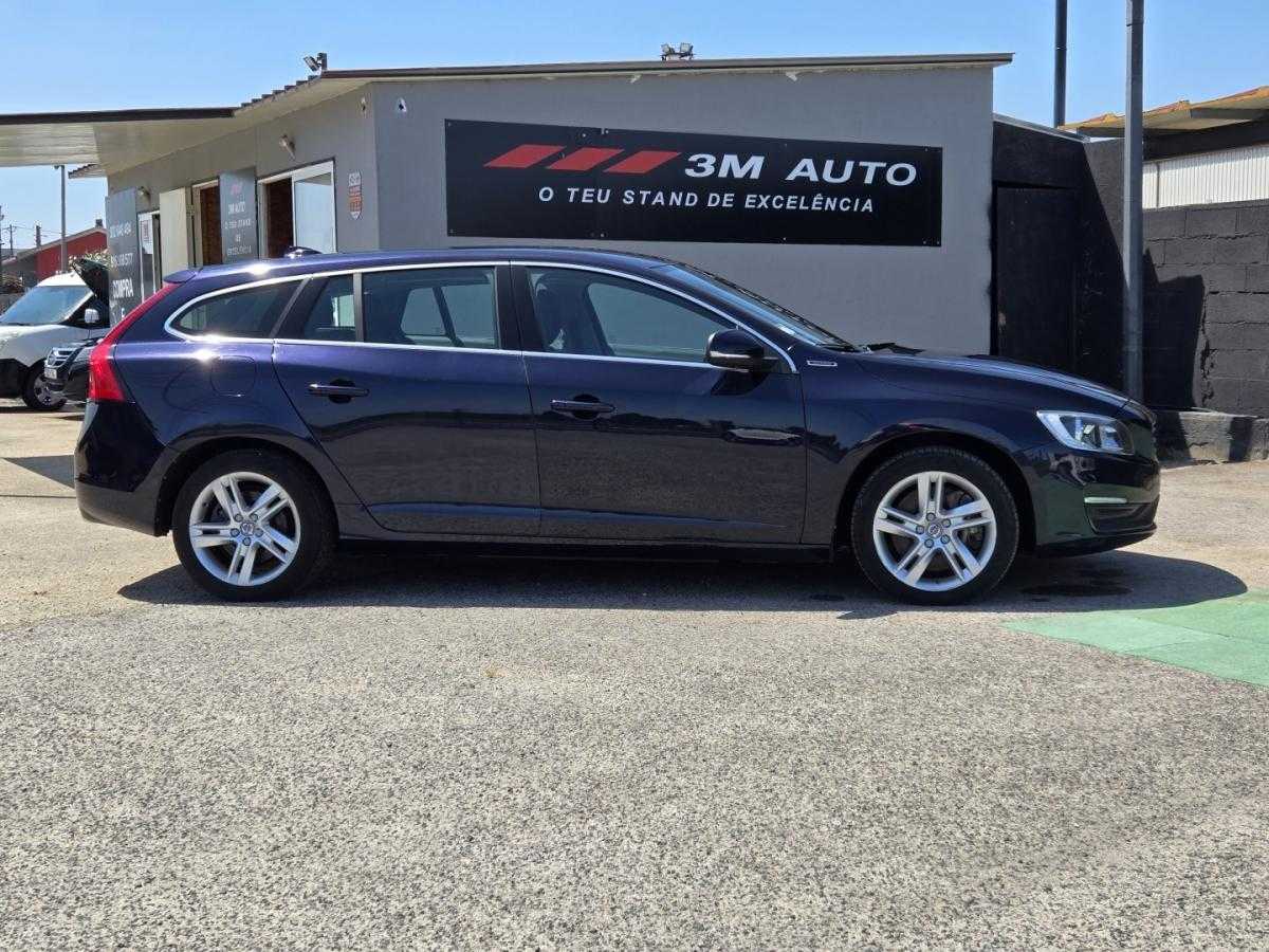 volvo-v60-2017-hibrido-2400cc