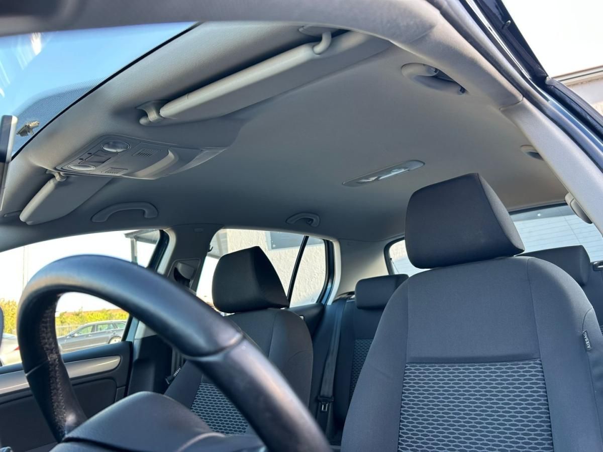 volkswagen-golf-2009-diesel-1598cc