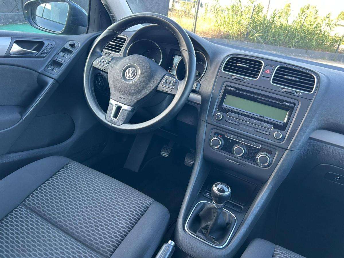 volkswagen-golf-2009-diesel-1598cc