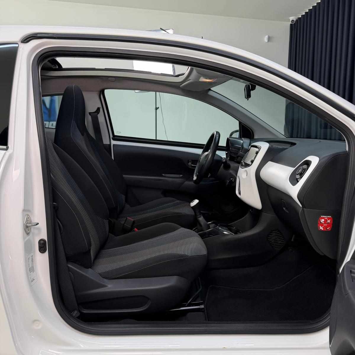 peugeot-108-1-0-vti-2015-gasolina-998cc