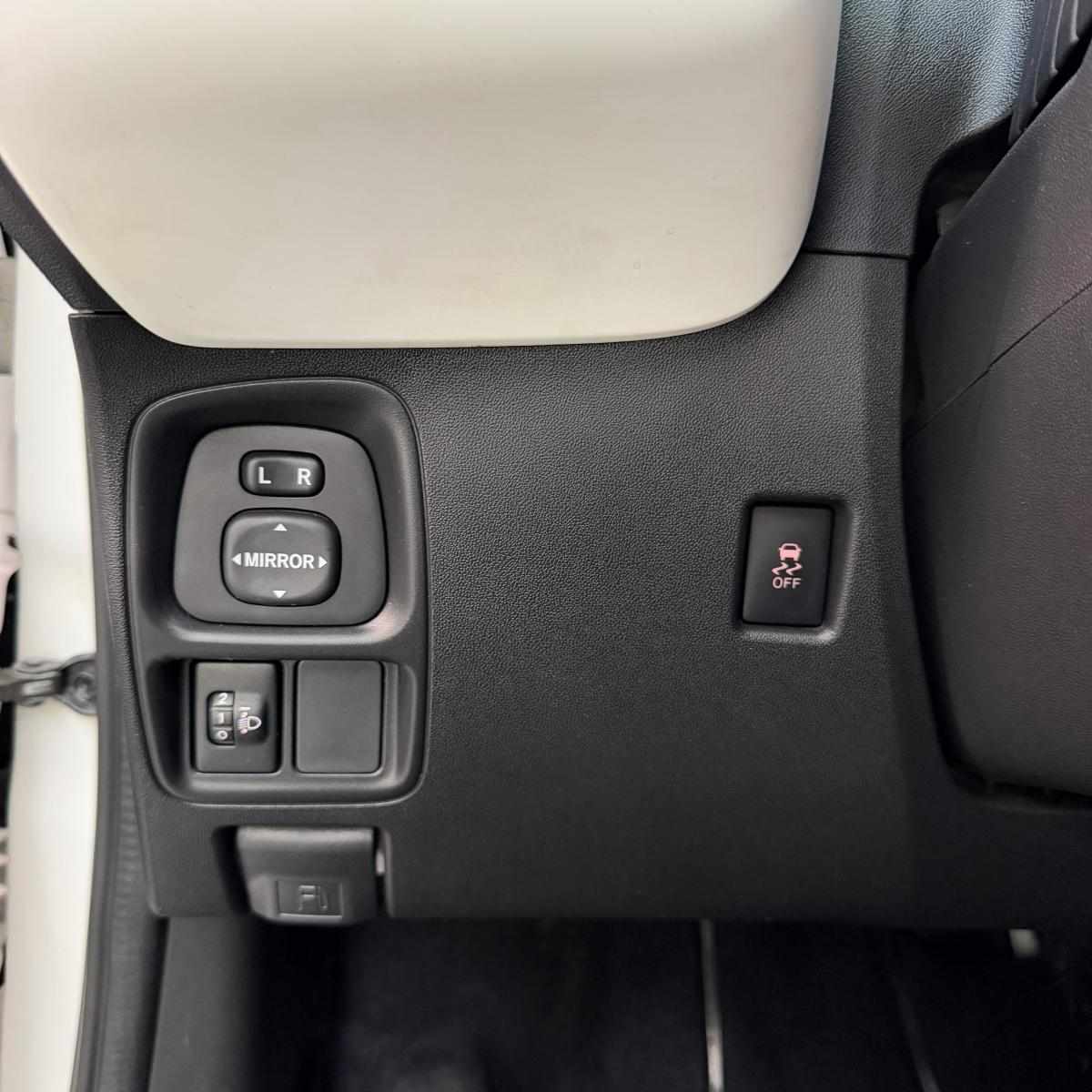 peugeot-108-1-0-vti-2015-gasolina-998cc