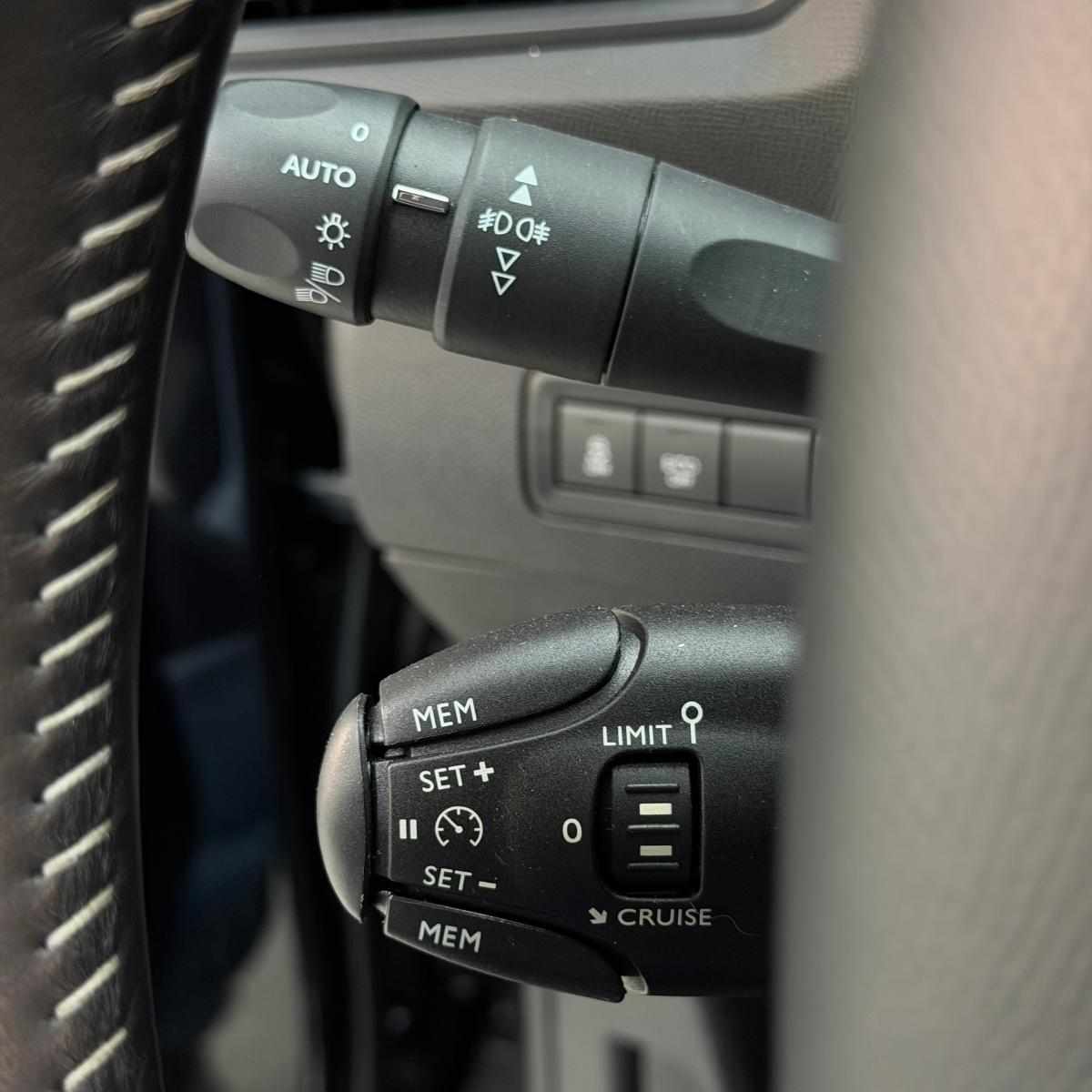 peugeot-308-1-6-bluehdi-fap-2015-diesel-1560cc
