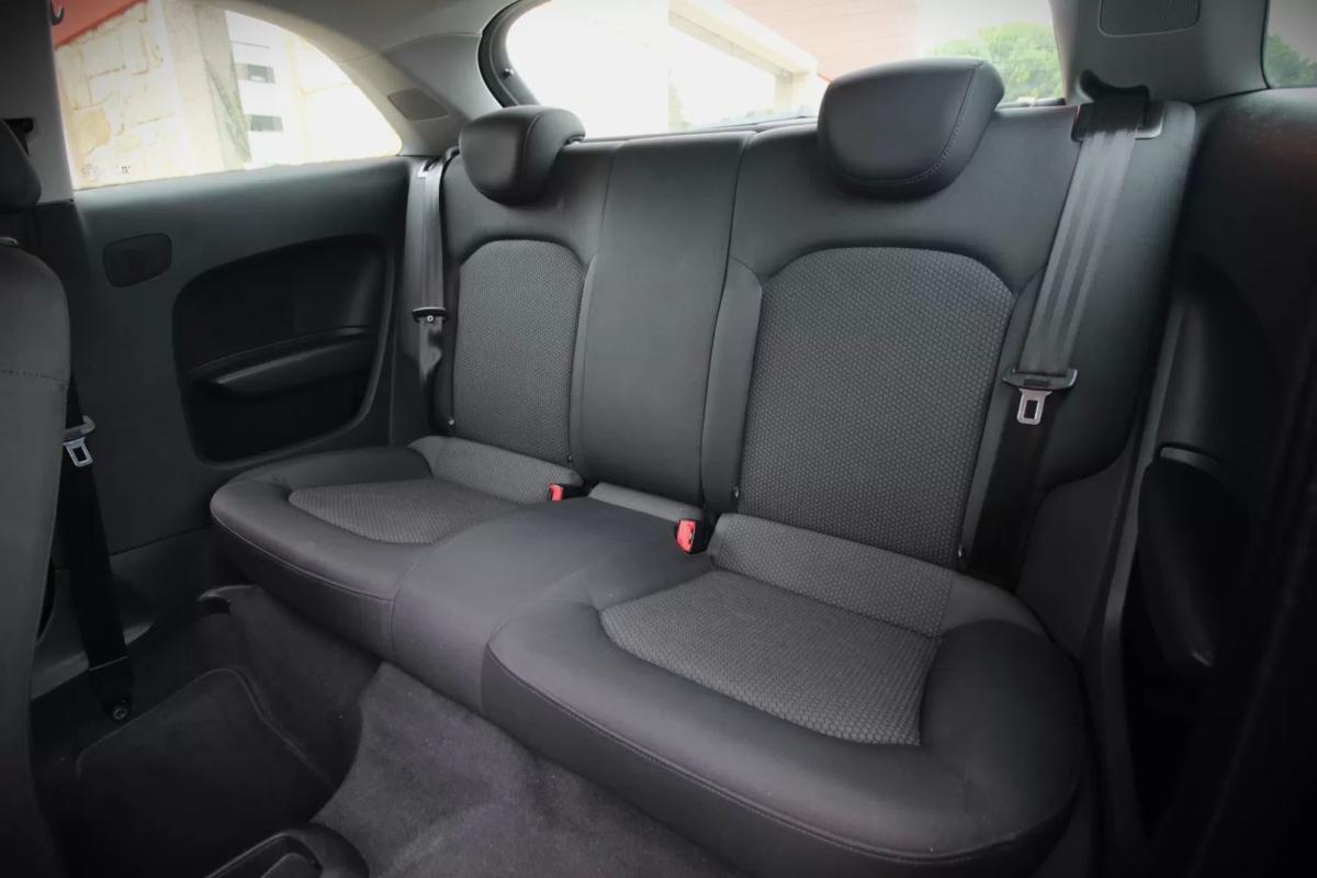 audi-a1-2011-diesel-1598cc