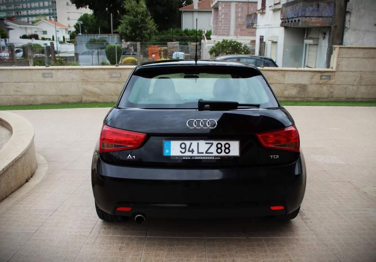 audi-a1-2011-diesel-1598cc