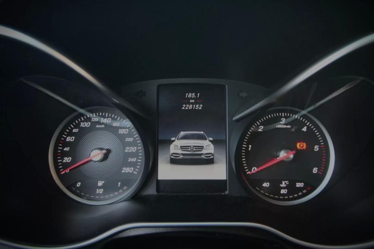 mercedes-benz-classe-c-2015-diesel-1598cc