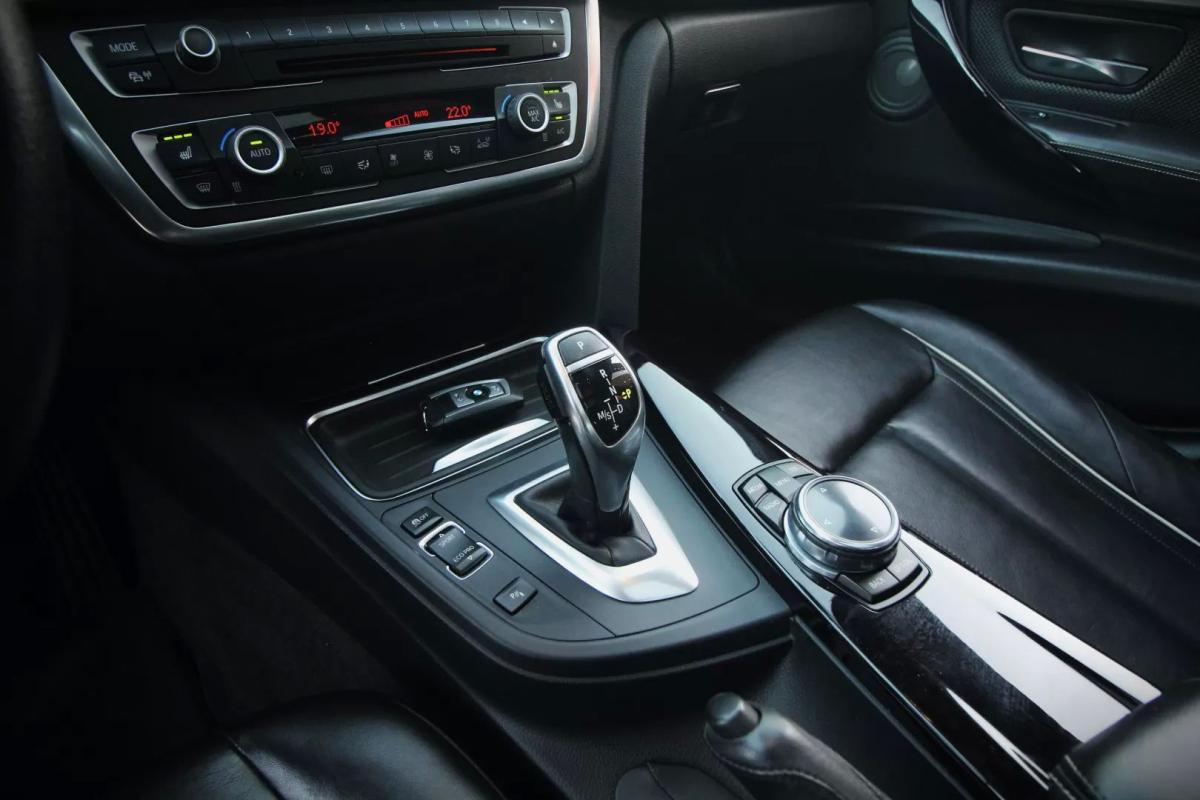 bmw-335-2013-gasolina-2979cc