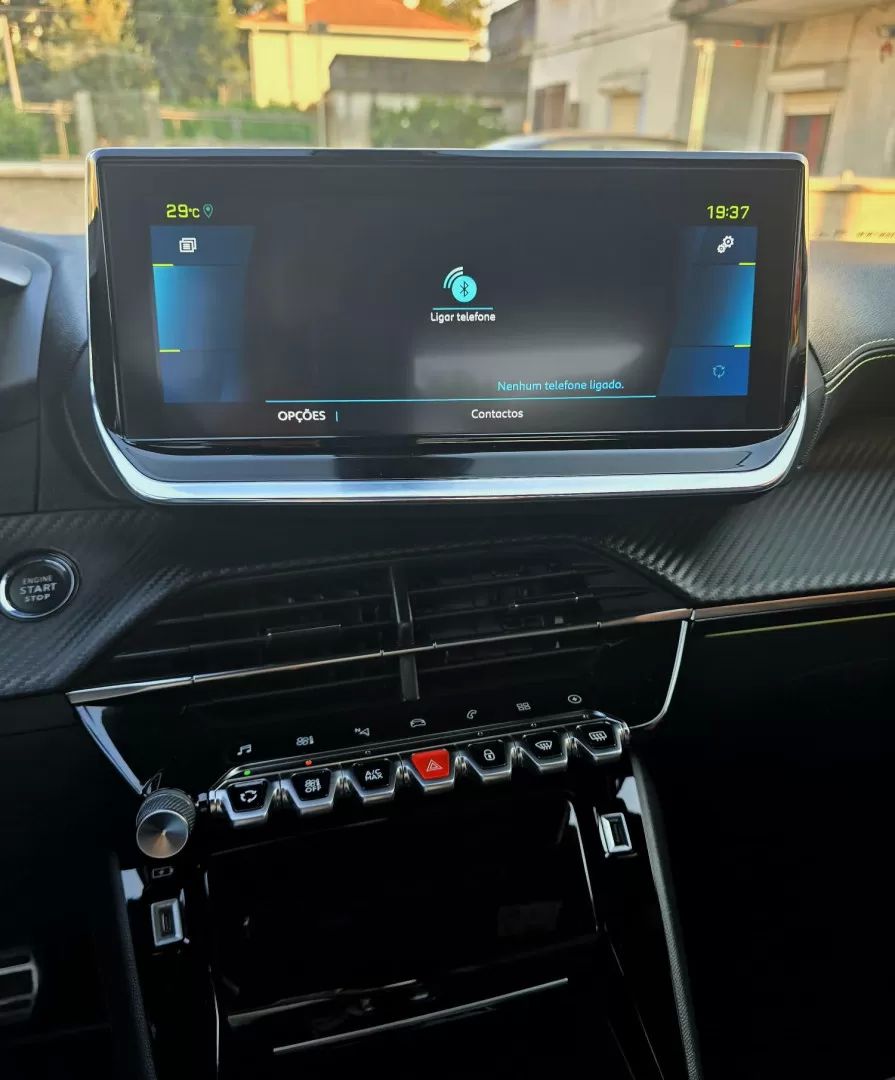 peugeot-e-2008-2020-eletrico-200cc