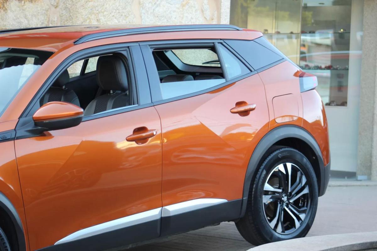peugeot-e-2008-2020-eletrico-200cc