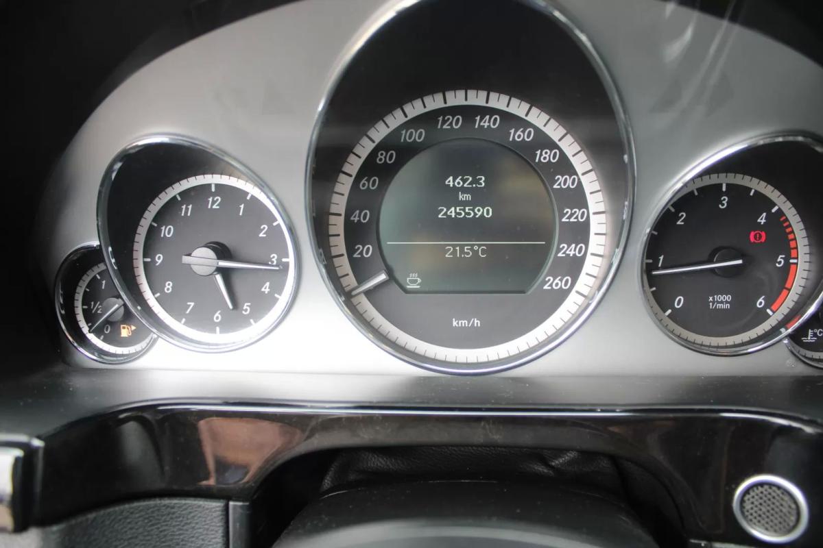mercedes-benz-classe-e-2010-diesel-2143cc
