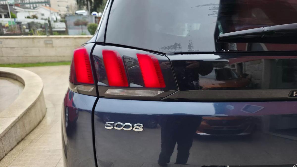 peugeot-5008-2019-gasolina-1199cc