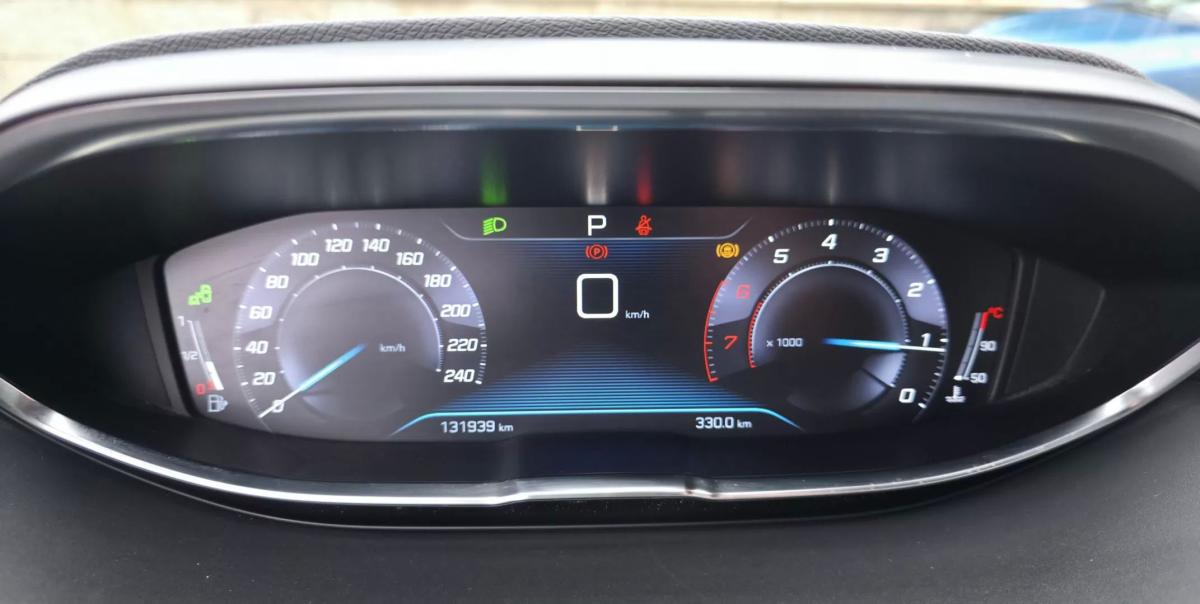 peugeot-5008-2019-gasolina-1199cc