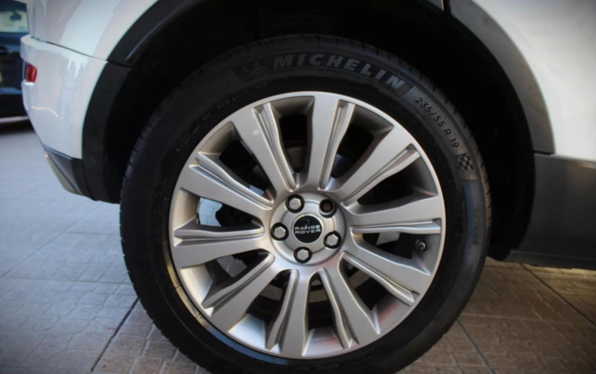 land-rover-range-rover-evoque-2013-diesel-2179cc