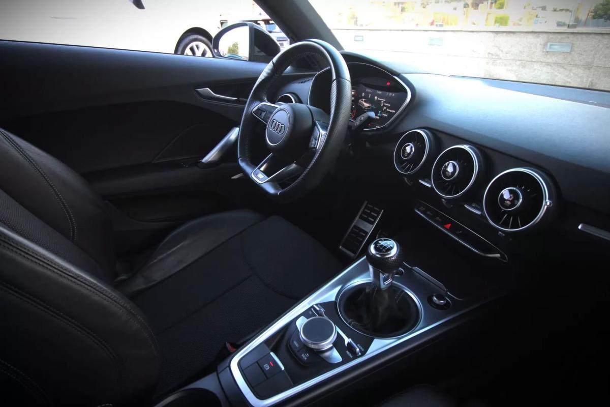 audi-tt-2015-gasolina-1984cc
