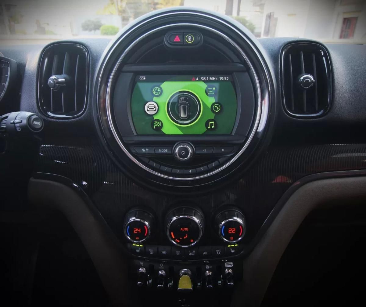 mini-countryman-2018-hibrido-1499cc