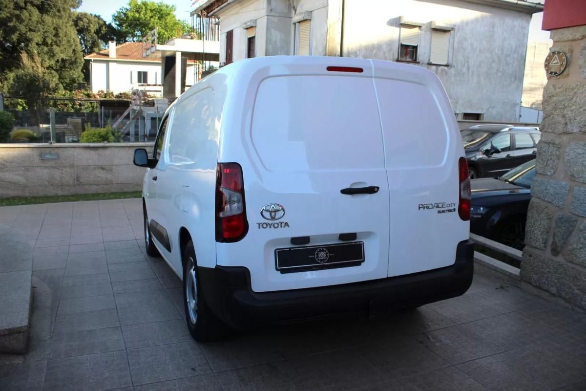 toyota-proace-city-2022-eletrico-0cc