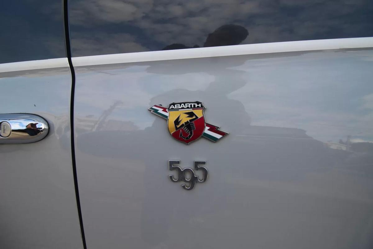 abarth-595c-2011-gasolina-1368cc