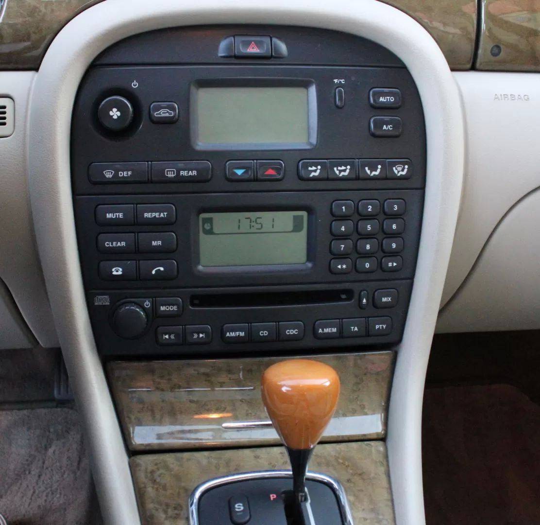 jaguar-x-type-2003-gasolina-2099cc