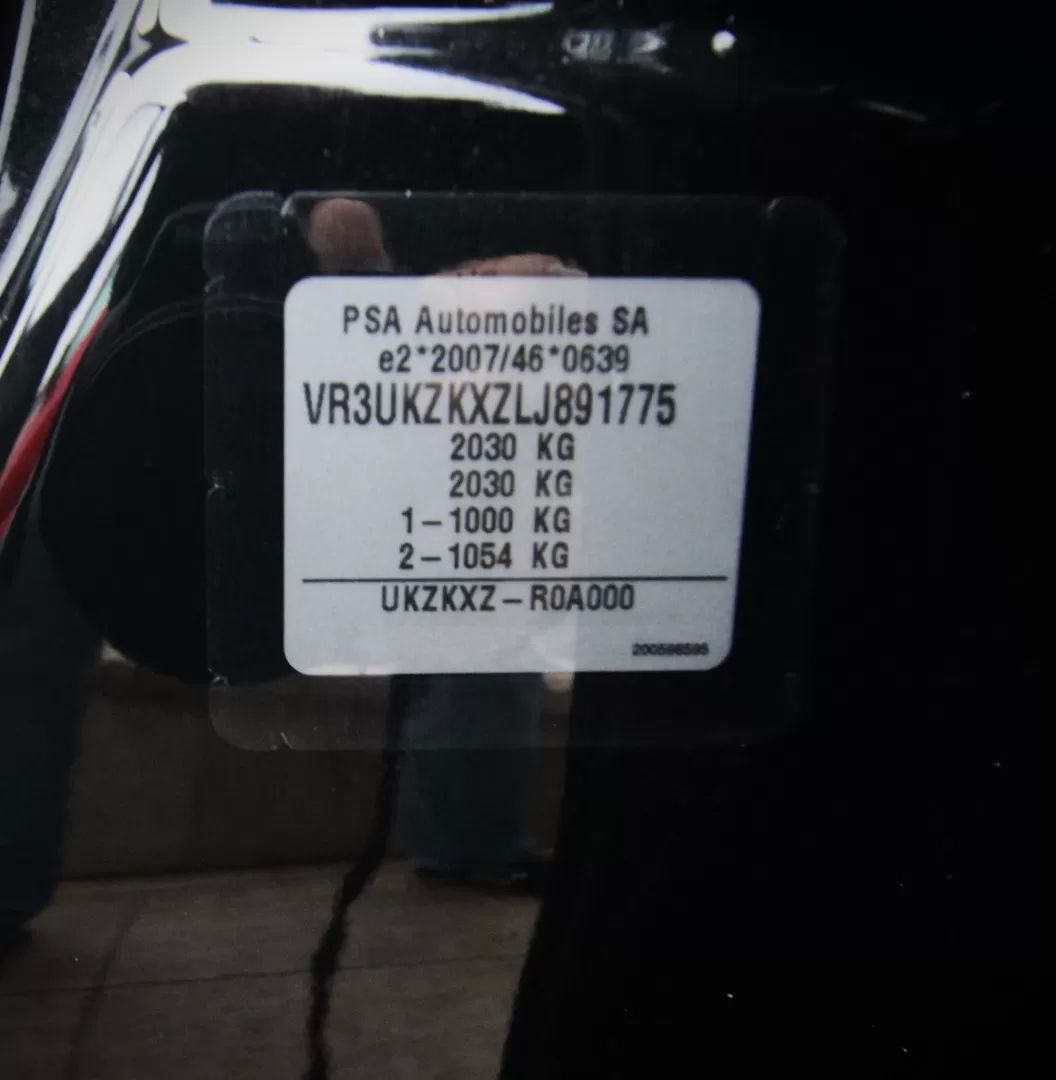 peugeot-e-2008-2020-eletrico-0cc