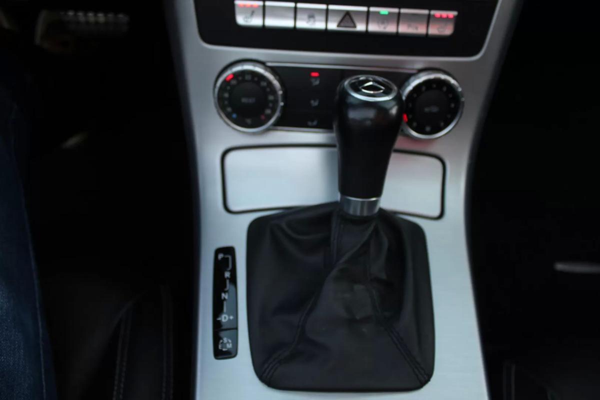 mercedes-benz-slk-2015-diesel-2143cc