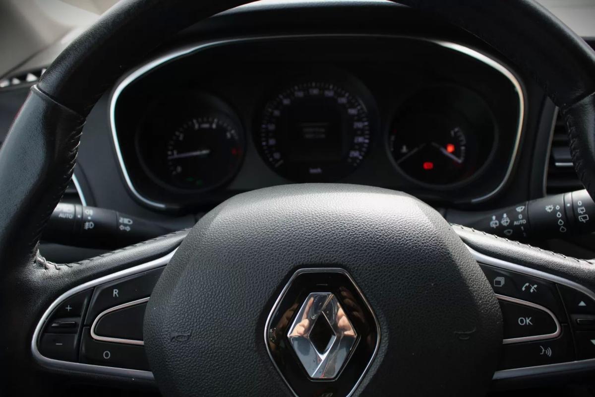 renault-megane-2017-gasolina-1197cc